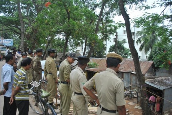 AMC conducts eviction drive at Radhanagar aims to make slum free city